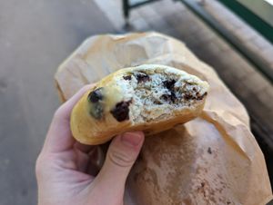 Doowap after bite at Victoire Boulangerie in Paris