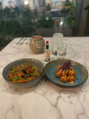 I had the Soeul Bowl & Bang Bang Tofu  at Ver De in El Nido