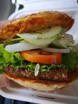 Smokey Tempeh Bagel - take out lunch at Ver De in El Nido