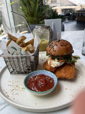 Buffalo Chicken  at Ver De in El Nido