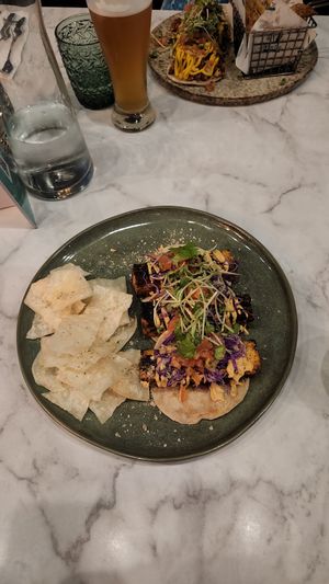 Cajun tacos with taro chips at Ver De in El Nido