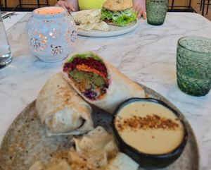 Rainbow wrap at Ver De in El Nido