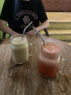 Samadhl smoothie and tropical trip juice   at Earth Cafe and Market in Ubud