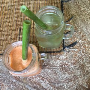 Juice & sugar free ice tea at Earth Cafe and Market in Ubud