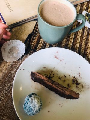 Chocolate overload, couldn’t wait for the hot chocolate to be served haha at Earth Cafe and Market in Ubud