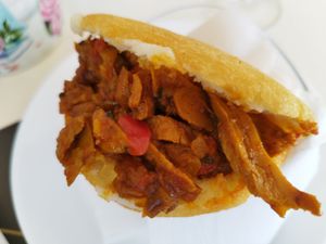Arepa de Heura guisada at Restaurante Gaiborts in Terrassa
