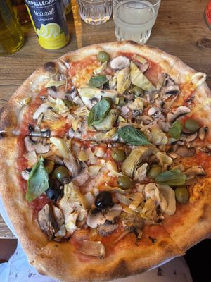 Vegetable pizza   at Pizza Bertoldi - Jakubská in Prague