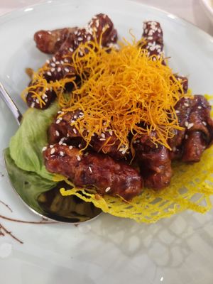 Marmite "pork ribs" (potatoes) at Green Feel Restaurant in Masai