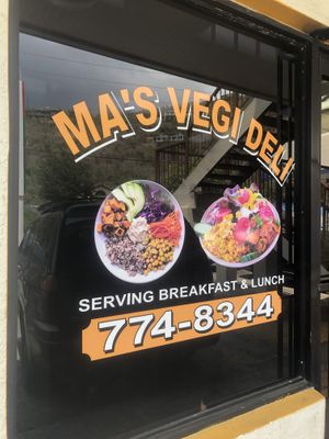 Outside  at Ma's Vegi Deli in St Thomas