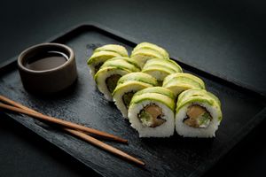 Seitán Roll:
Filled with homemade seitan, cucumber & vegan cream cheese, topped with fresh avocado. Creamy, hearty & totally plant-powered. at Ishiki - Cloud Kitchen in Mexico City