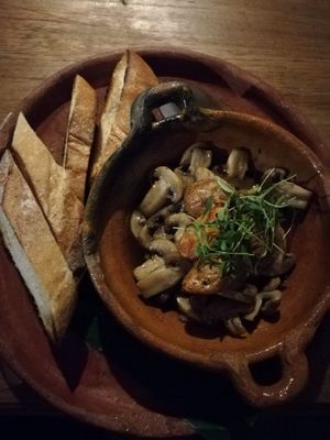 Cazuelita de hongos at Maxan in Antigua