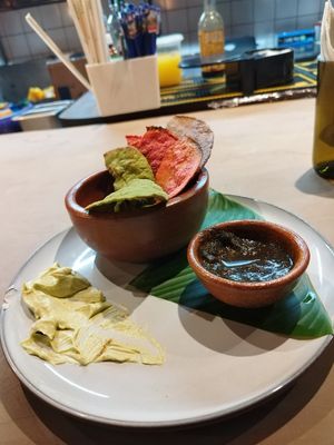 Tortilla de maíz de colores at Maxan in Antigua