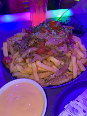 Papitas con seitán #Veganuary at Bar y Vuelvo Holley in Santiago