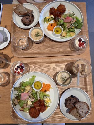 Vegan breakfast  at Common Well  in Kyoto