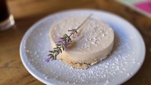 Kokos-Limetten Panacotta at Kombuse in Mannheim