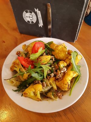 Dish of the day: pasta with pesto and baked cauliflower at Kombuse in Mannheim