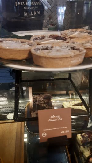  at Caffè Nero in Athlone