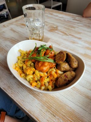 Buffalo Cauli Mac and Cheese at MeeT on Blanshard in Victoria