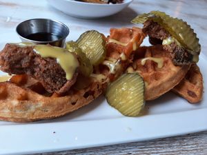 Nashville chikun and waffles at MeeT on Blanshard in Victoria