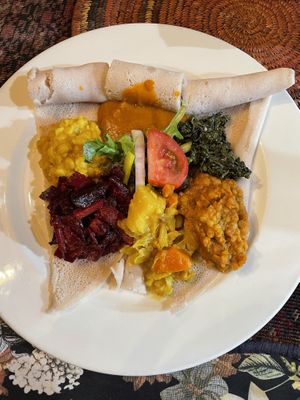 vegetarien sampler (auch vegan möglich)  at Madam Taitou in Cape Town