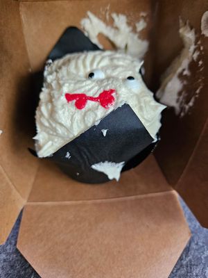 Dracula cupcake at Cinnamon Bakery in Hull