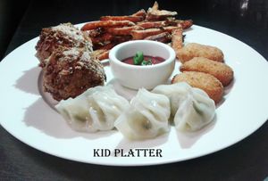 Kid Platter at Luniva MoMo in Armidale