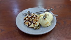 Mango ice cream at Thanh Glado in Ho Chi Minh City