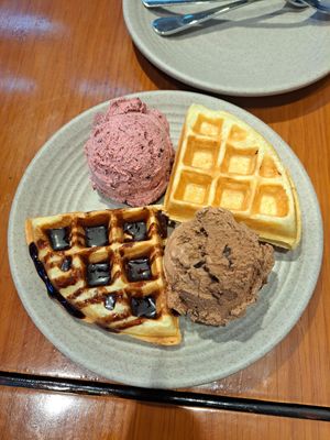 Blueberry and Coffee at Thanh Glado in Ho Chi Minh City