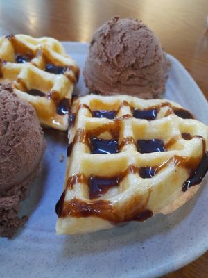 Double Chocolate with Double waffles at Thanh Glado in Ho Chi Minh City