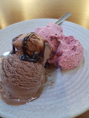 Chocolate and blueberry vegan icecream at Thanh Glado in Ho Chi Minh City