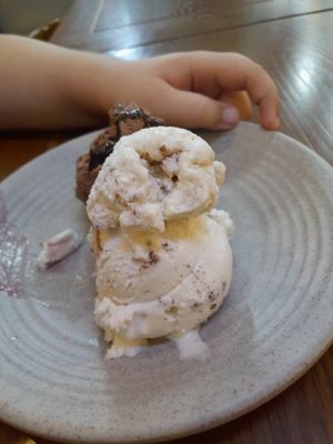Vanilla with choc bits vegan icecream at Thanh Glado in Ho Chi Minh City