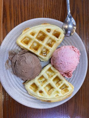 New waffle sauce   at Thanh Glado in Ho Chi Minh City