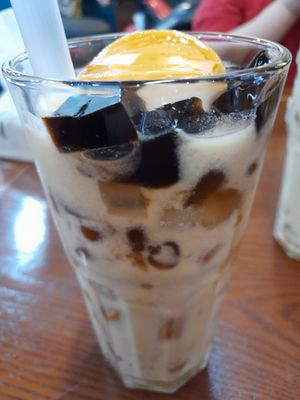 Vegan bubble tea at Thanh Glado in Ho Chi Minh City