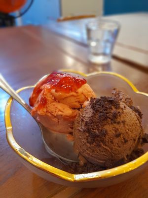 Chocolate and strawberry at Thanh Glado in Ho Chi Minh City