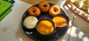 Vada (Photo by Catherine Cheng) at Woodlands - Wan Chai in Hong Kong Island