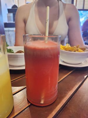 They have nice juices at Coffee & Thyme in 