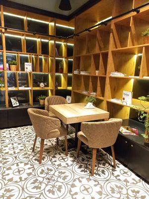 Elegant enterior at Paradise Food in Belgrade