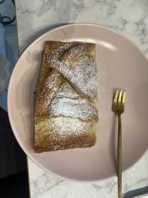 Apple strudel   at Boutique Café Annabelle in Vienna
