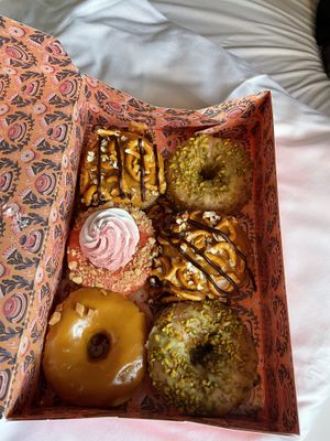 6er Box für 19€   at Brammibal's Donuts - Schanzenviertel in Hamburg