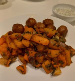 plantbullar mit gemüse 5,95€ at IKEA in Dusseldorf