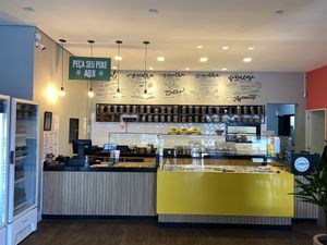 Inside the restaurant   at Mana Poke in Itu