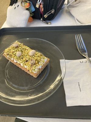 Pistachio pie  at orrrn in Jeju