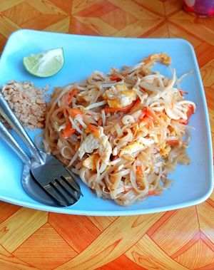 Pad Thai with egg, 35 baht at Joy's Place in Pai