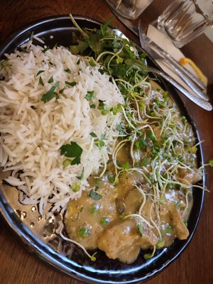 Veganes Geschnetzeltes at The Keep Garden Kitchen in Salzburg