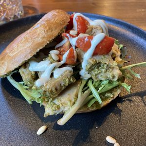 Bagel no chicken #Veganuary at Breakaway in Sint Geertruid