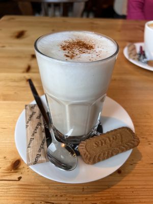 chai latte  at Breakaway in Sint Geertruid