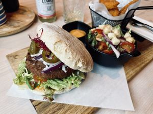 Spicy Oystermushroom Burger   at Breakaway in Sint Geertruid