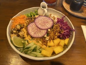 Poke bowl: good. Nice umami sauce at Breakaway in Sint Geertruid