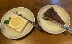 Lemon pie (nice and fresh) and chocolate pie (quite good). Both melt in your mouth at Breakaway in Sint Geertruid