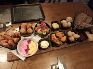 Planche tapas at Breakaway in Sint Geertruid